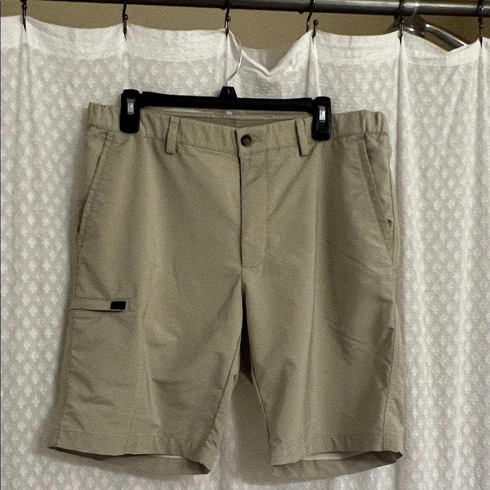 Greg Norman Collection Men's Beige Cargo Shorts